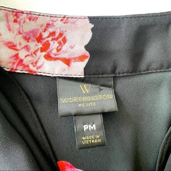 Sleeveless top with tie  at neck - Picture 5 of 6